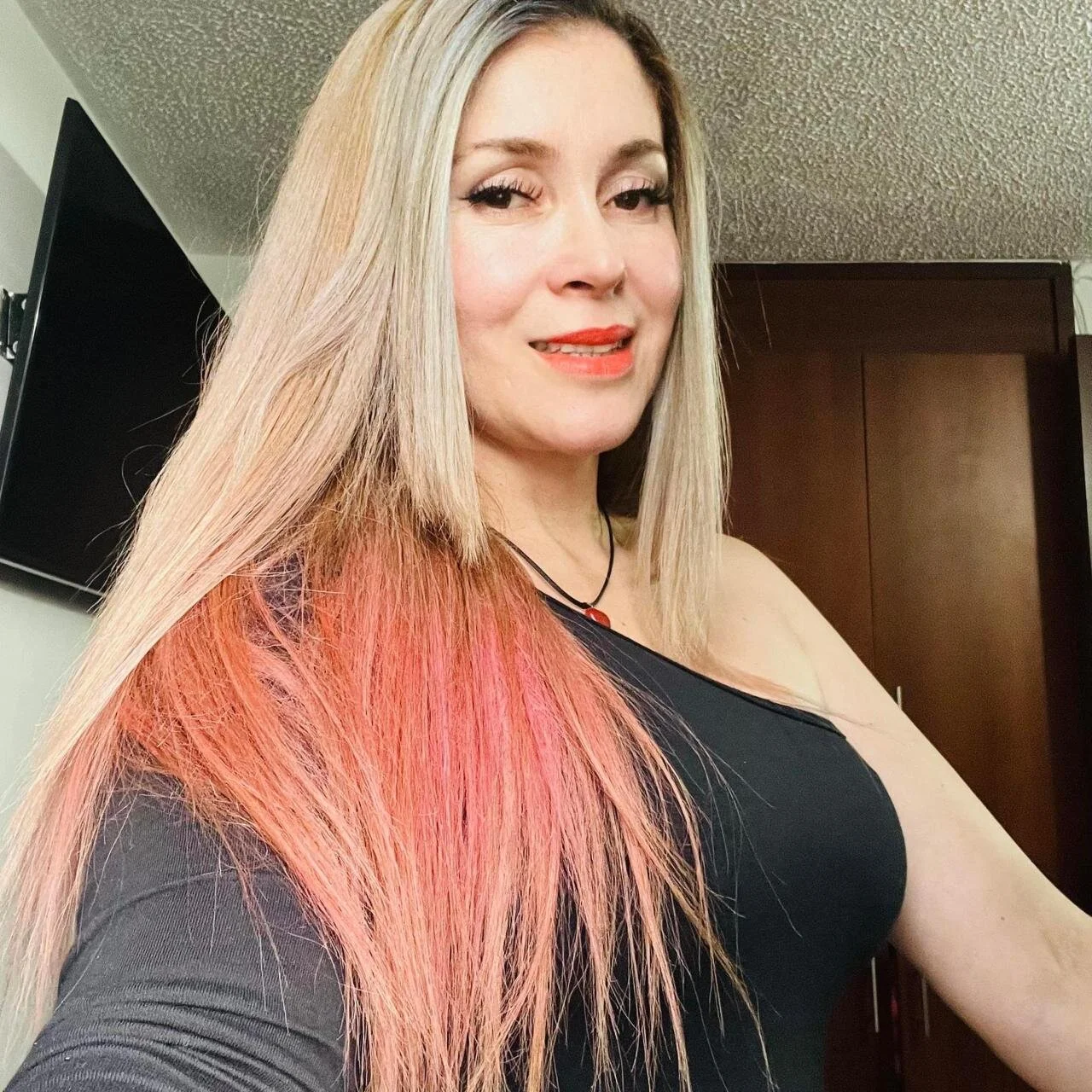 XXX Porn Photo of Nude Natalystepmom 2