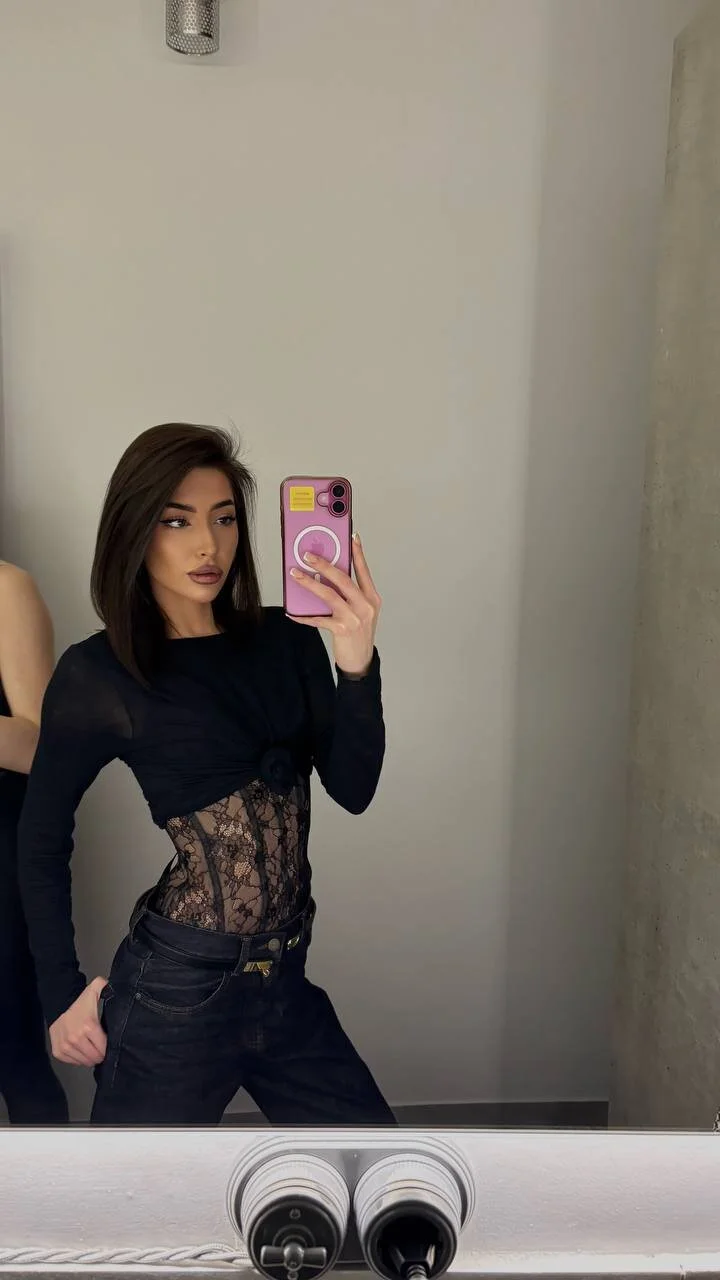 XXX Porn Photo of Nude Nyxie_Black 1