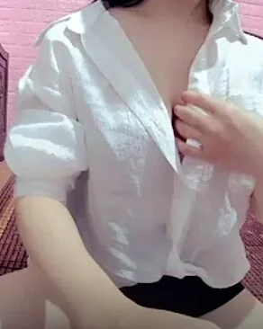 XXX Porn Photo of Nude LianLaz 1