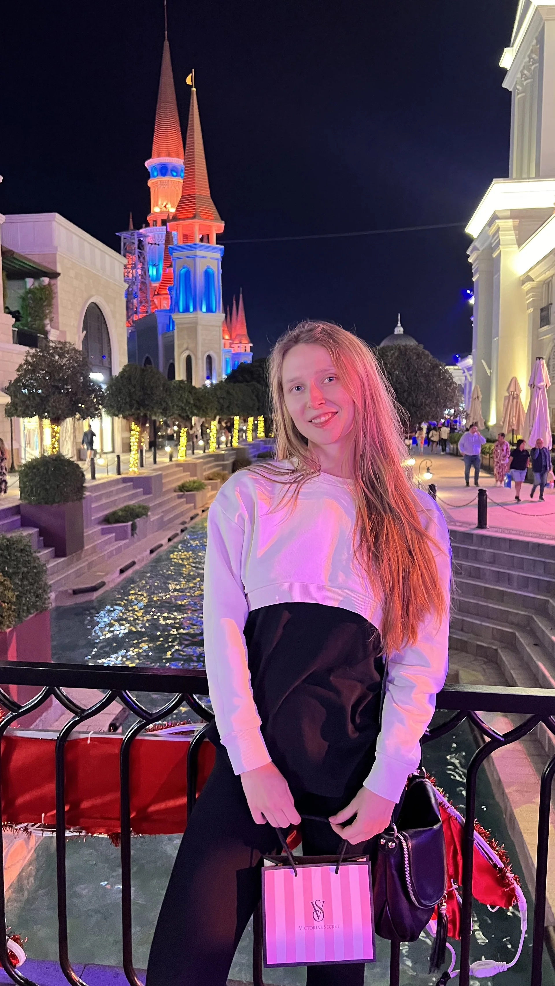 XXX Porn Photo of Nude CharlotteWells 25