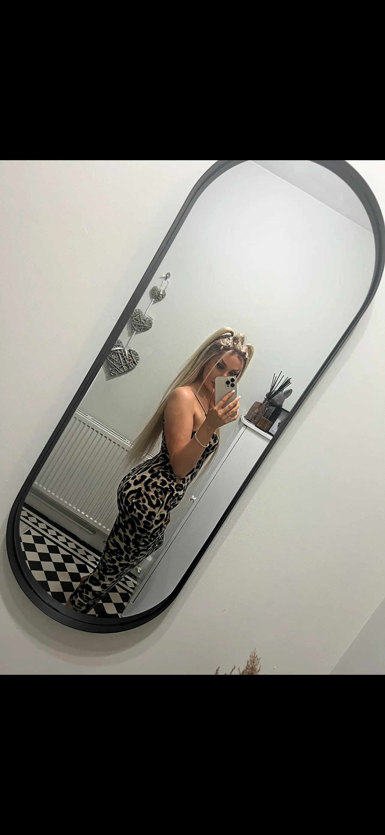 XXX Porn Photo of Nude GoddessFoxy 2
