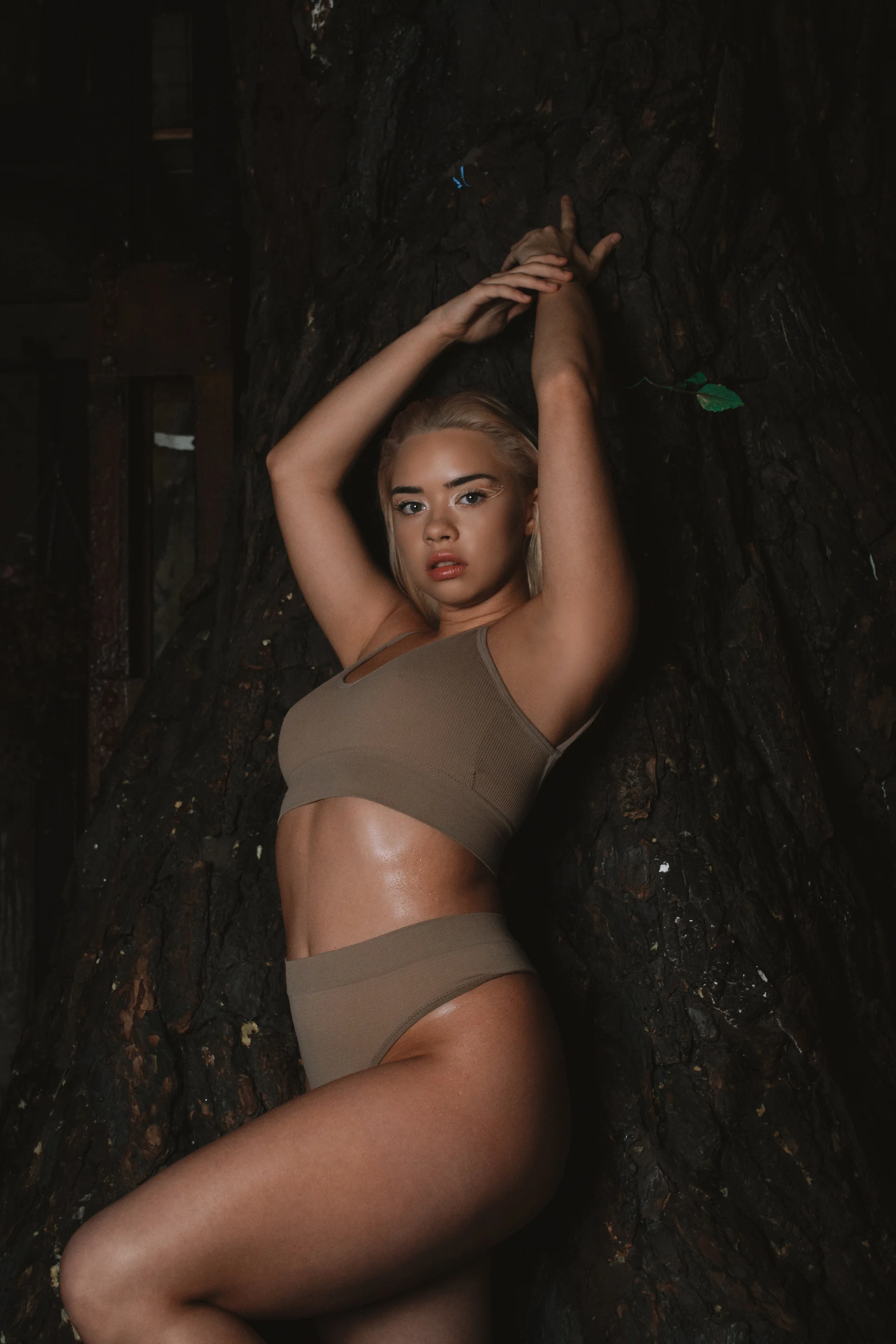 XXX Porn Photo of Nude VixenMia 10