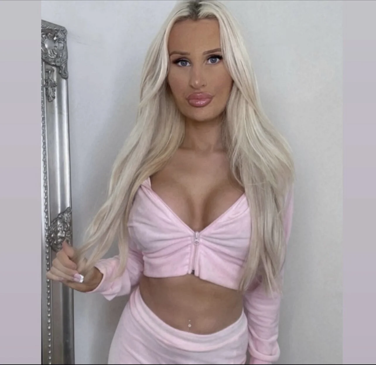 XXX Porn Photo of Nude ChloeFerrari 5
