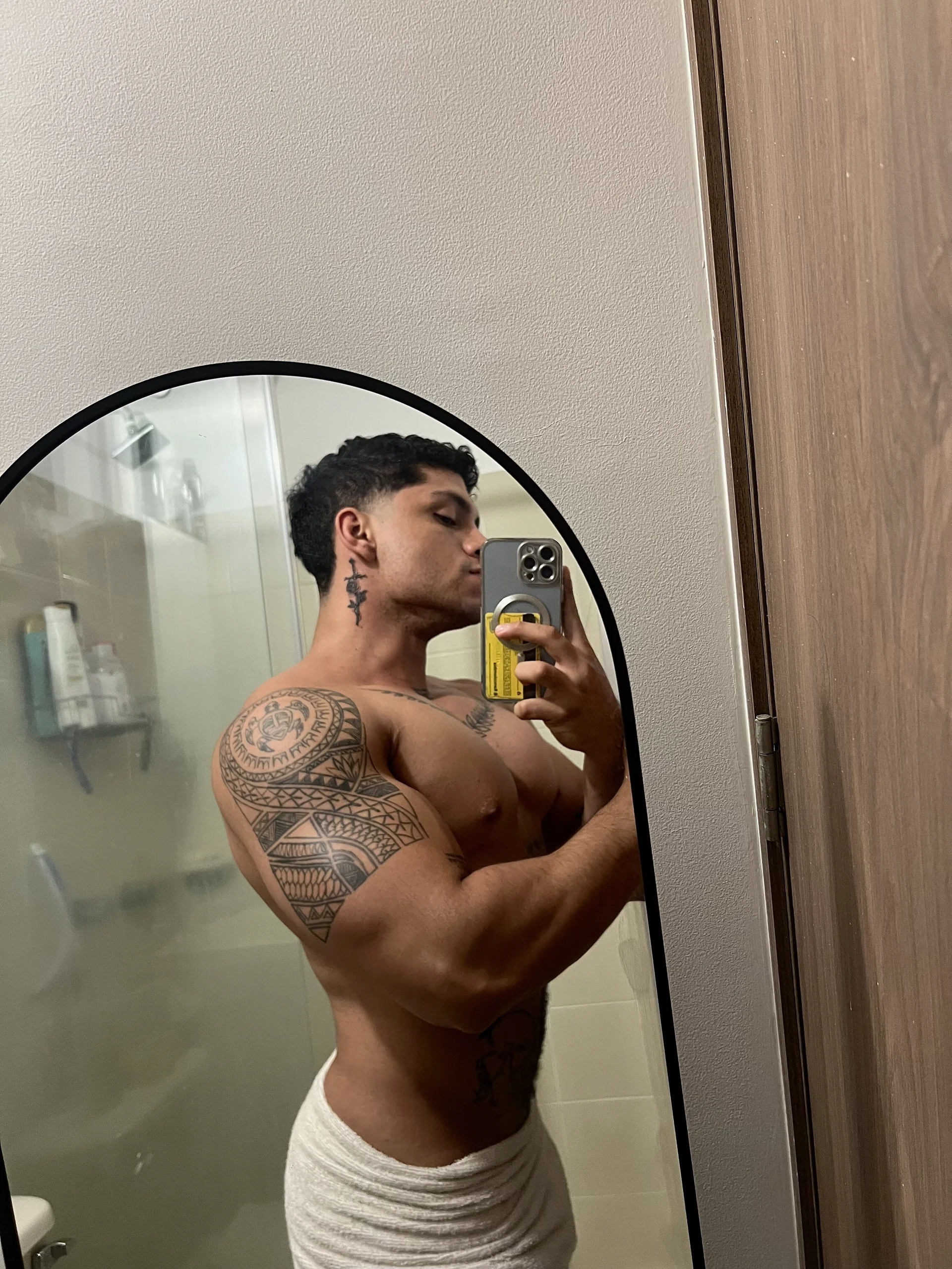 XXX Porn Photo of Nude Nicolasmontoya16 48