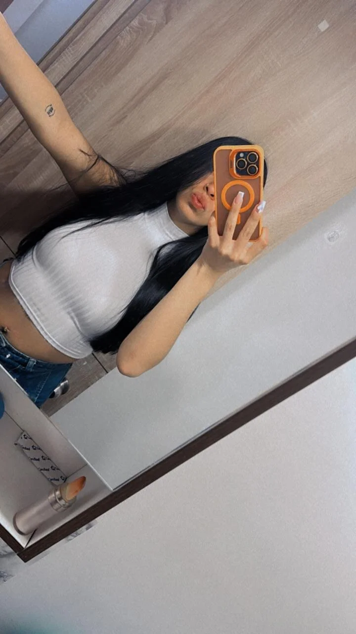 XXX Porn Photo of Nude Luuuu- 2