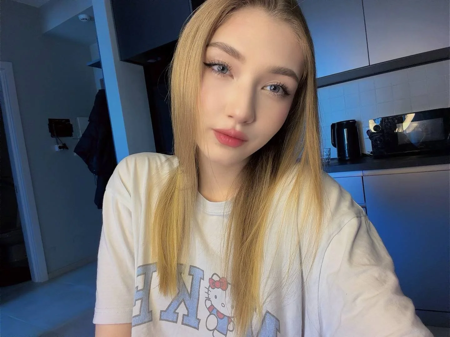 XXX Porn Photo of Nude AveryBerkson 72