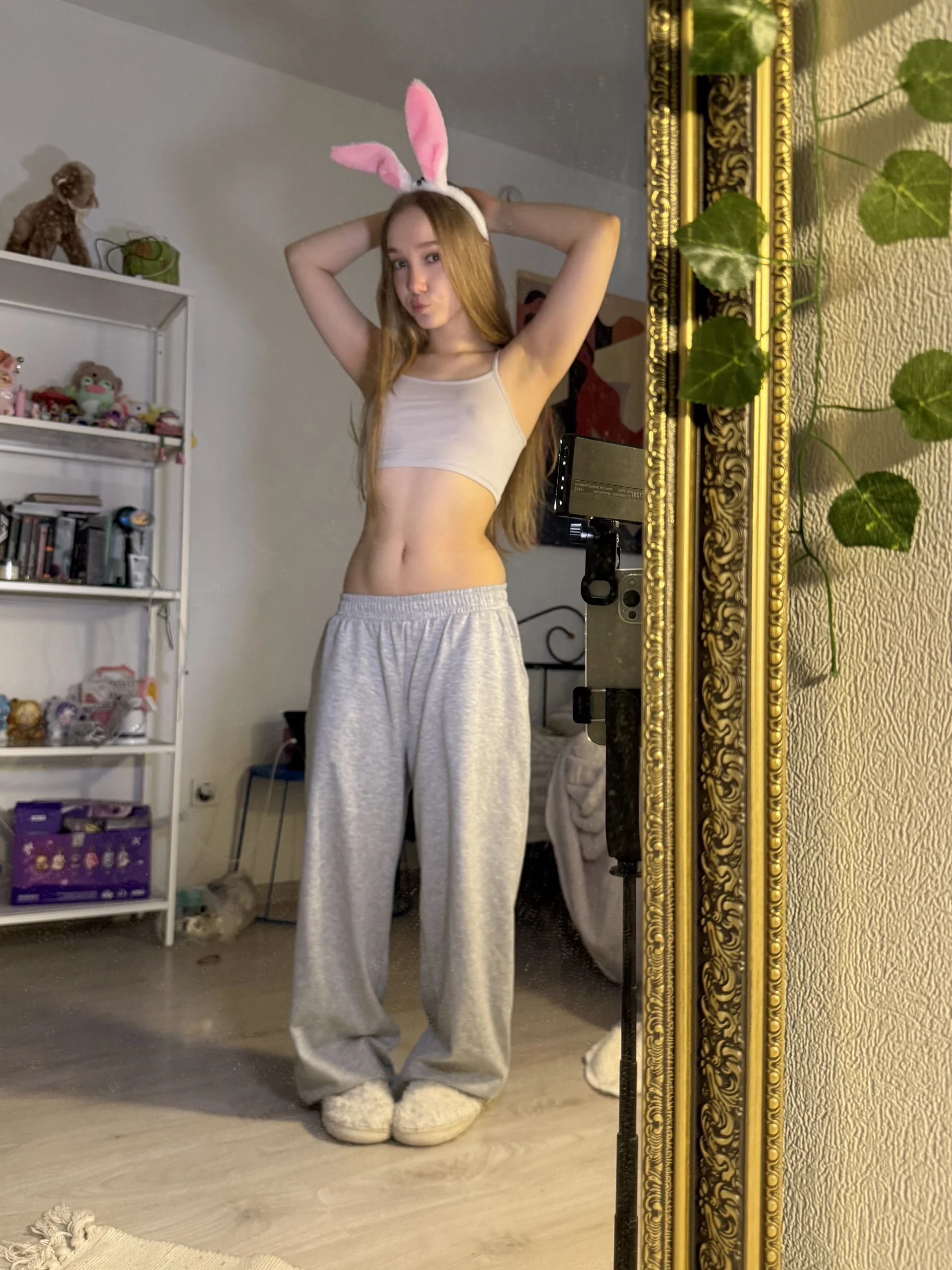XXX Porn Photo of Nude bambi_lu 980