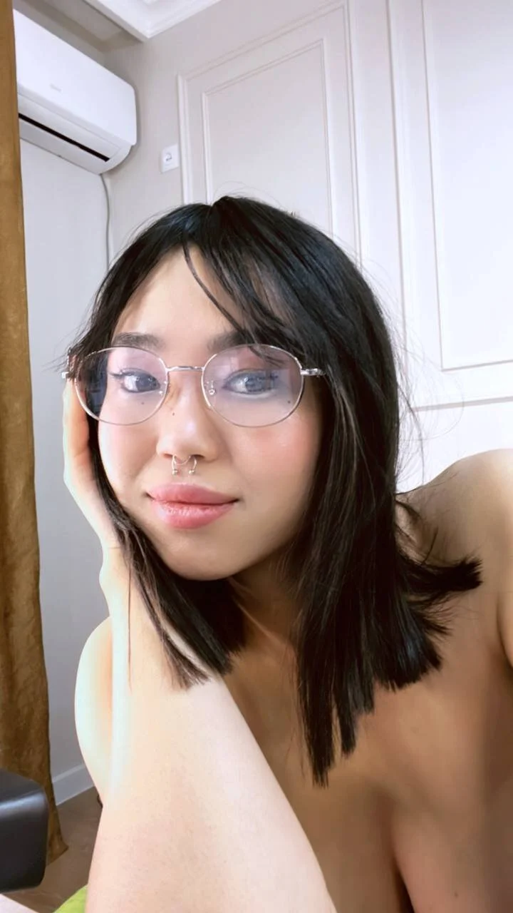 XXX Porn Photo of Nude misaki_yuna 1