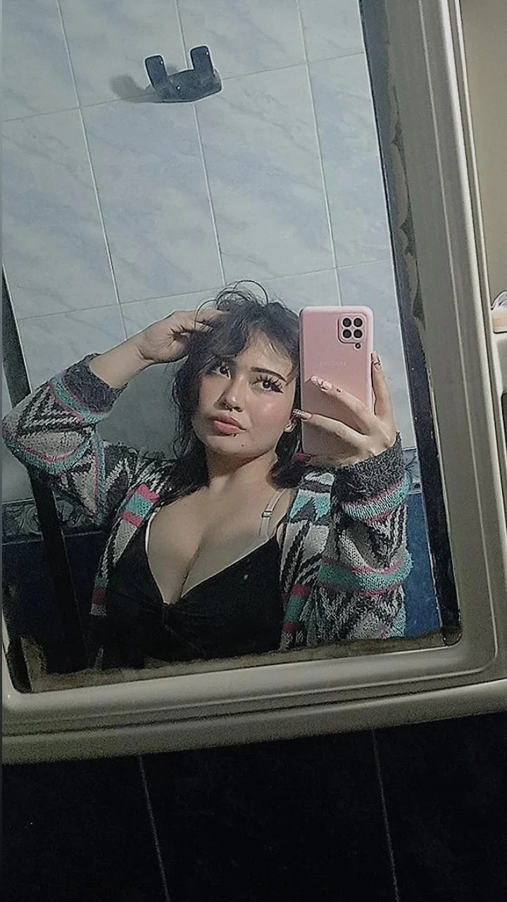XXX Porn Photo of Nude peachy_hot 5