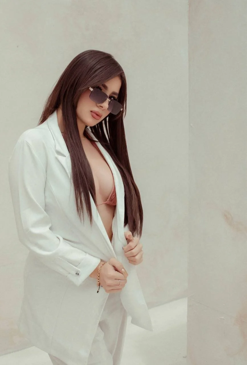 XXX Porn Photo of Nude samy_clay 42
