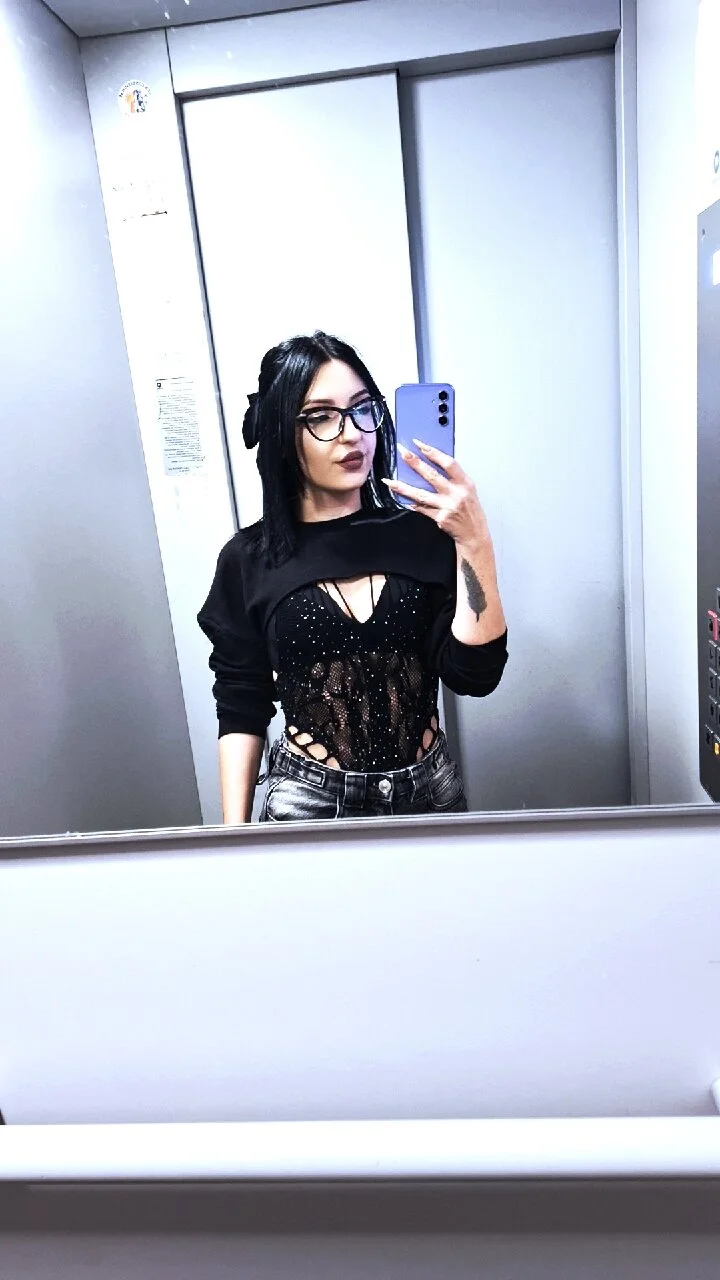 XXX Porn Photo of Nude AllexyAle 4