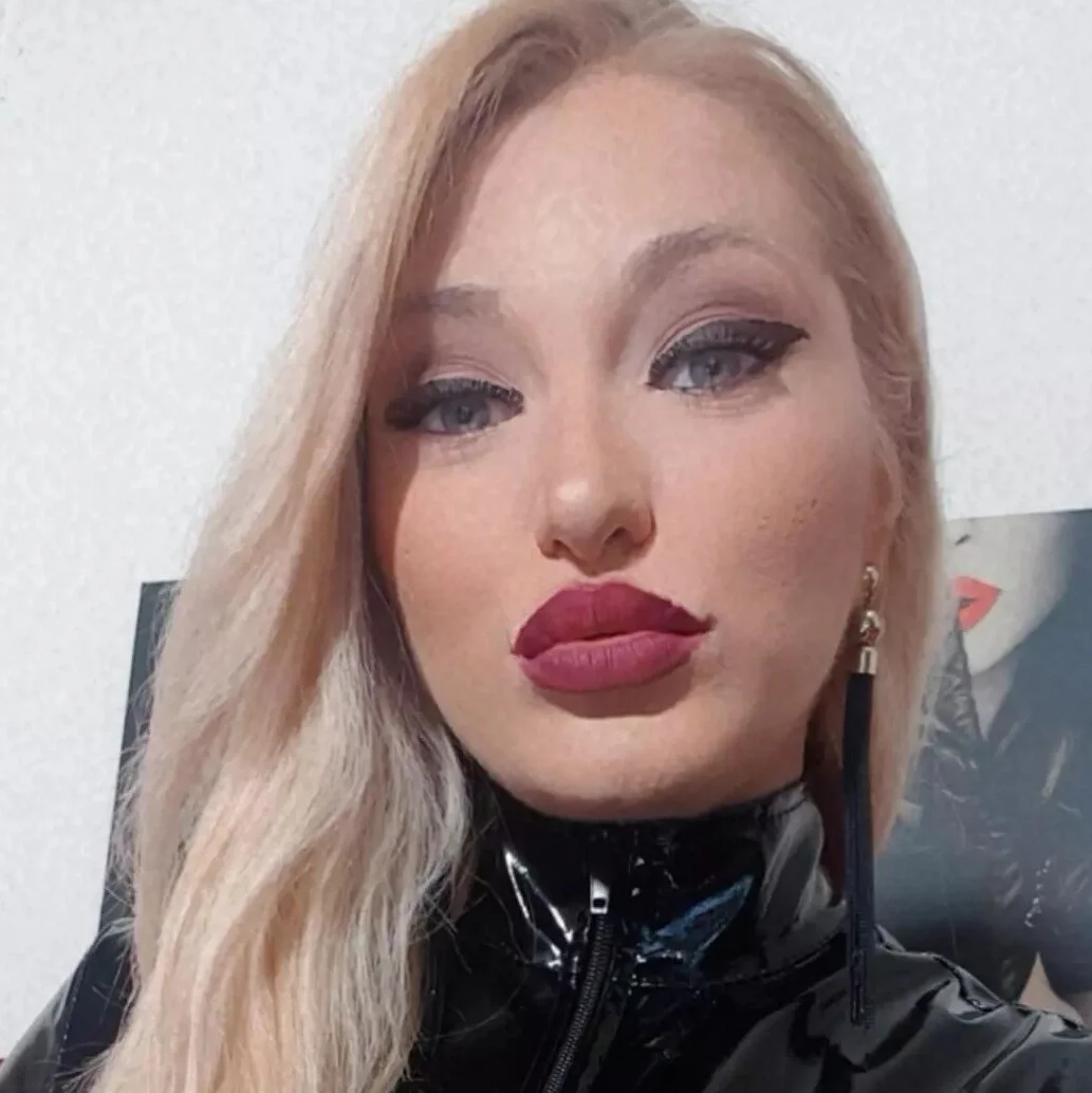 XXX Porn Photo of Nude GodessJulia 20