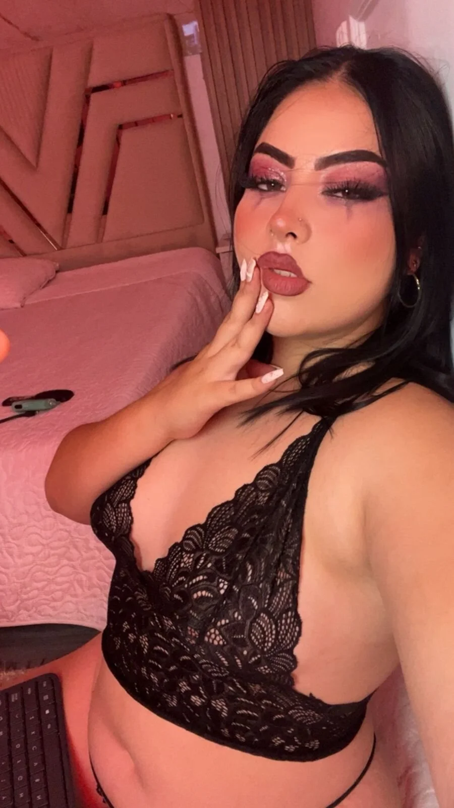 XXX Porn Photo of Nude Emberrvelvet 22