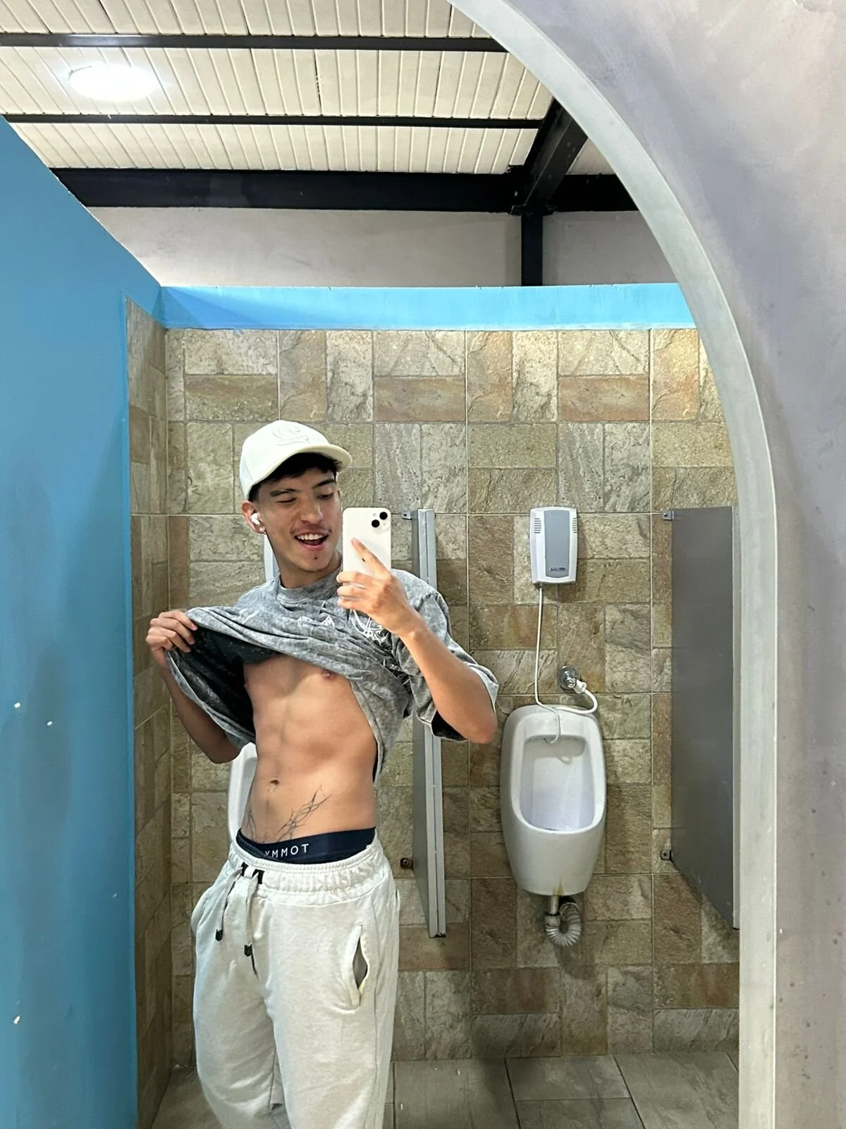 XXX Porn Photo of Nude AndyRush__ 13