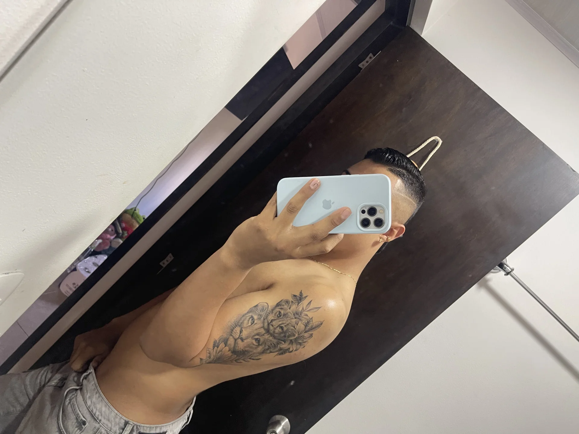 XXX Porn Photo of Nude Thomass_0 1