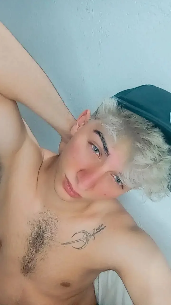 XXX Porn Photo of Nude MrWilliseo 8