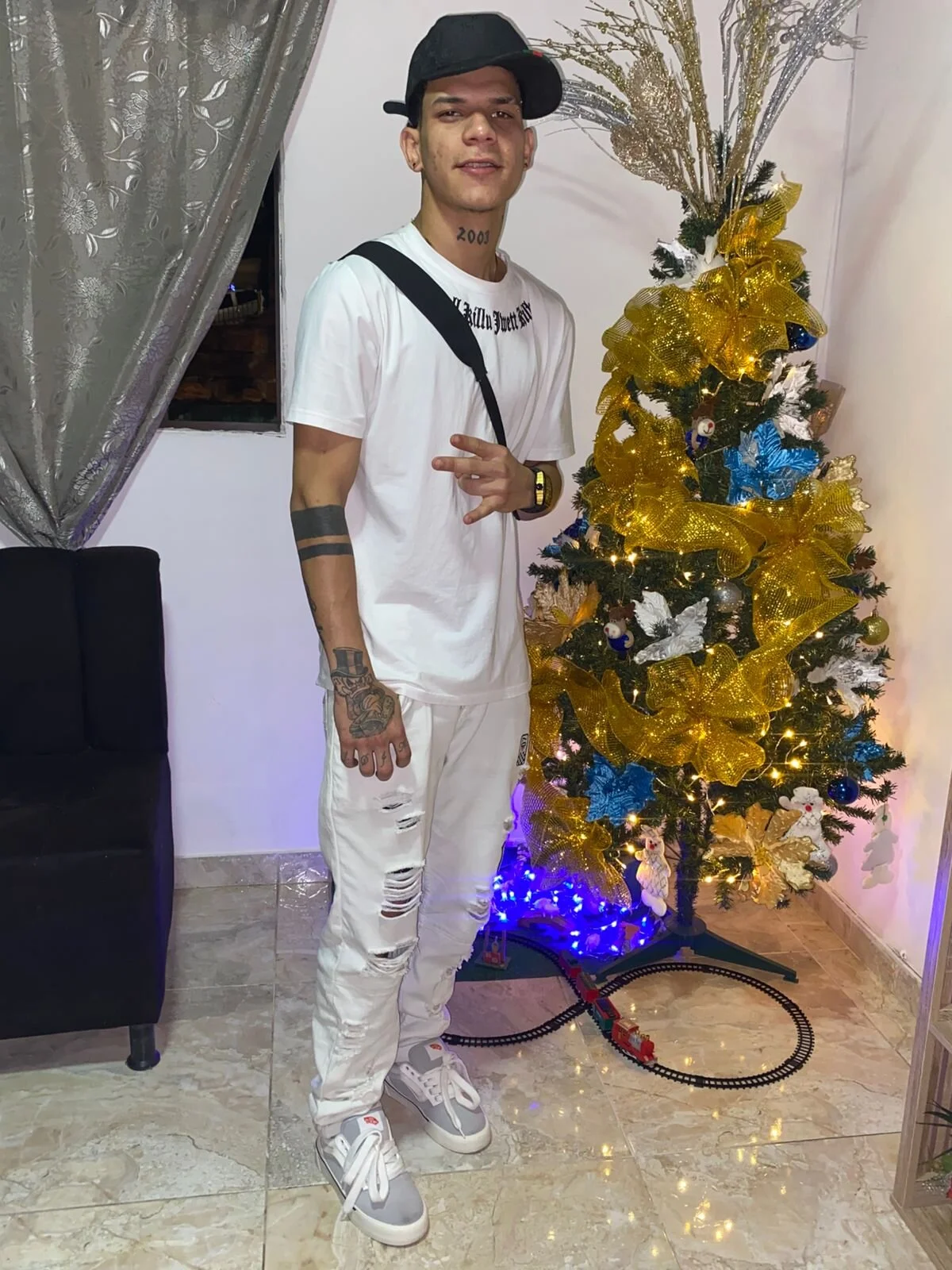 XXX Porn Photo of Nude ethanchamo 12
