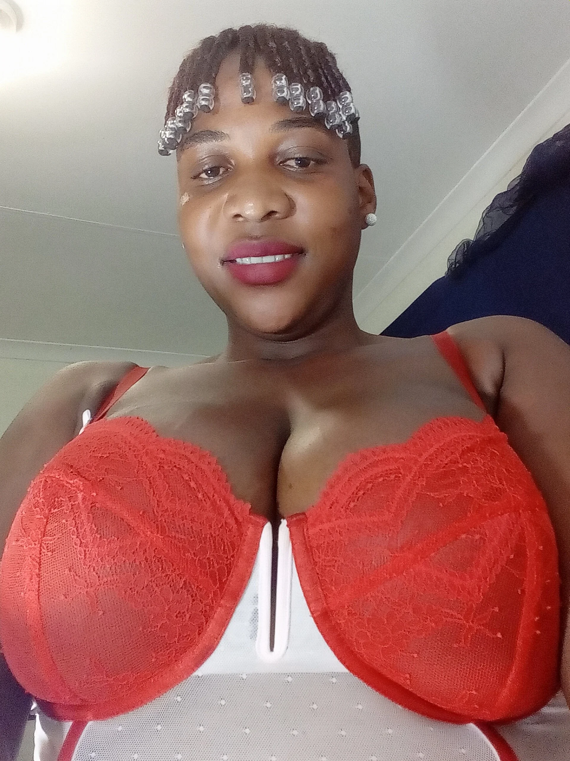 XXX Porn Photo of Nude Mtsepara 9