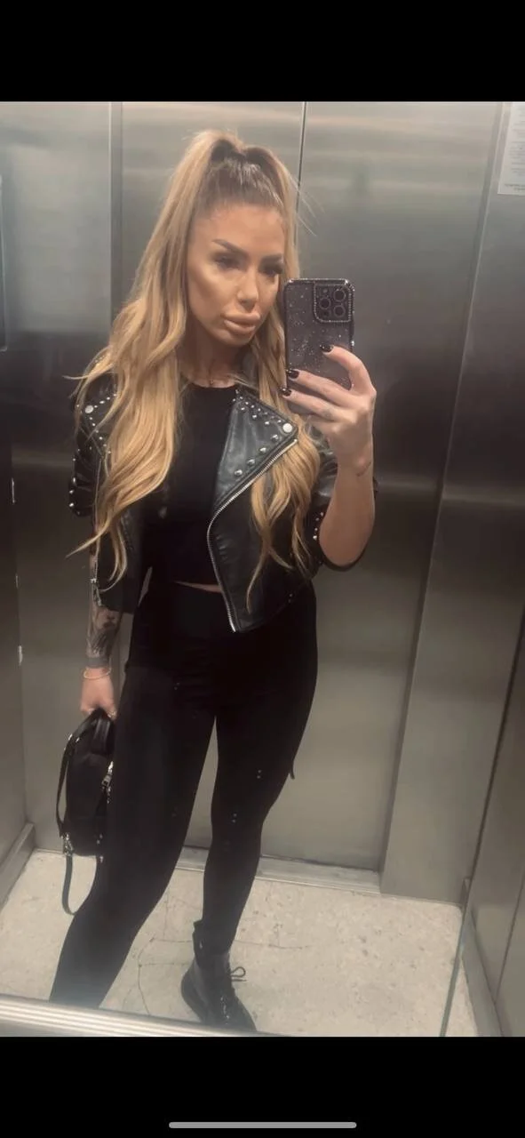 XXX Porn Photo of Nude RaquelleVon 30
