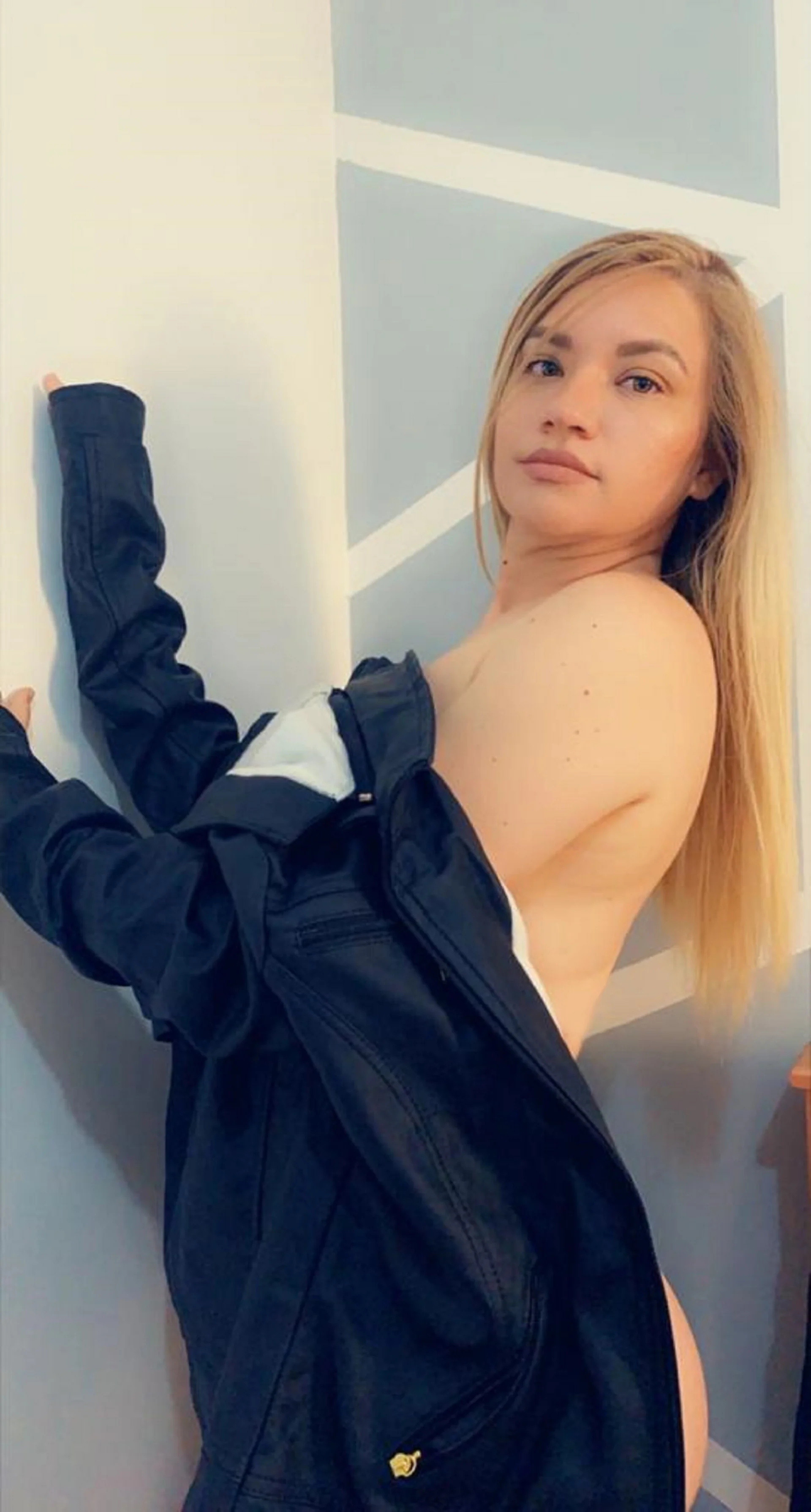 XXX Porn Photo of Nude MarianL0ve 1