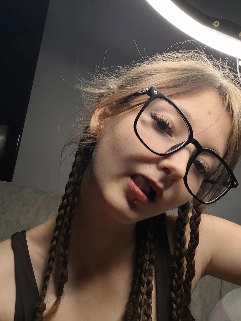 XXX Porn Photo of Nude DongMolt 336