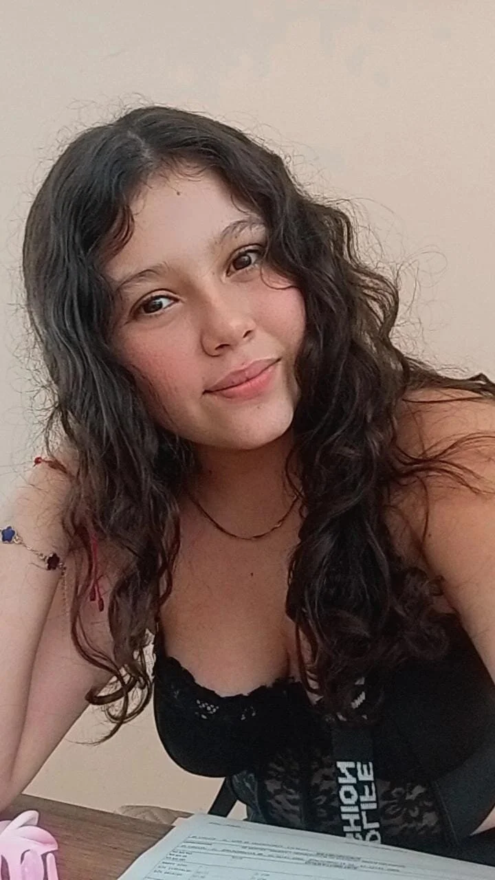 XXX Porn Photo of Nude swetty_lola 4
