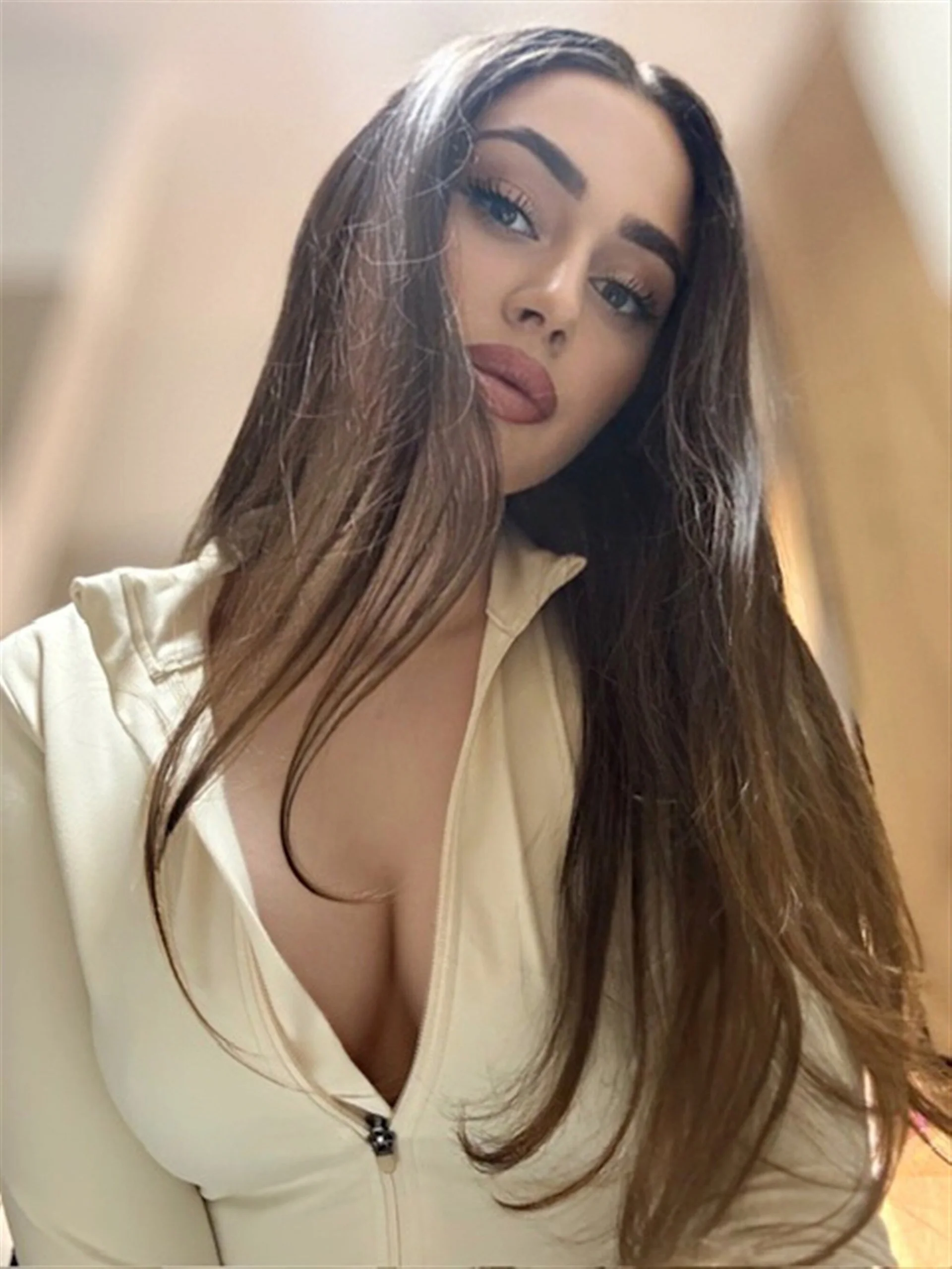 XXX Porn Photo of Nude LarissaSweet21 38