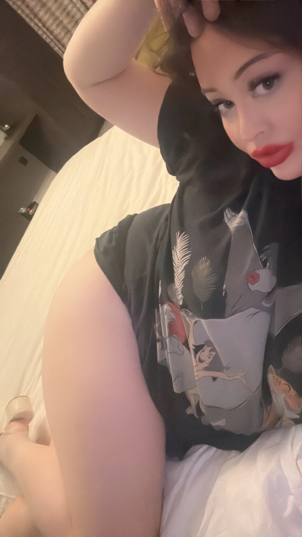 XXX Porn Photo of Nude 6foot3Woman 4