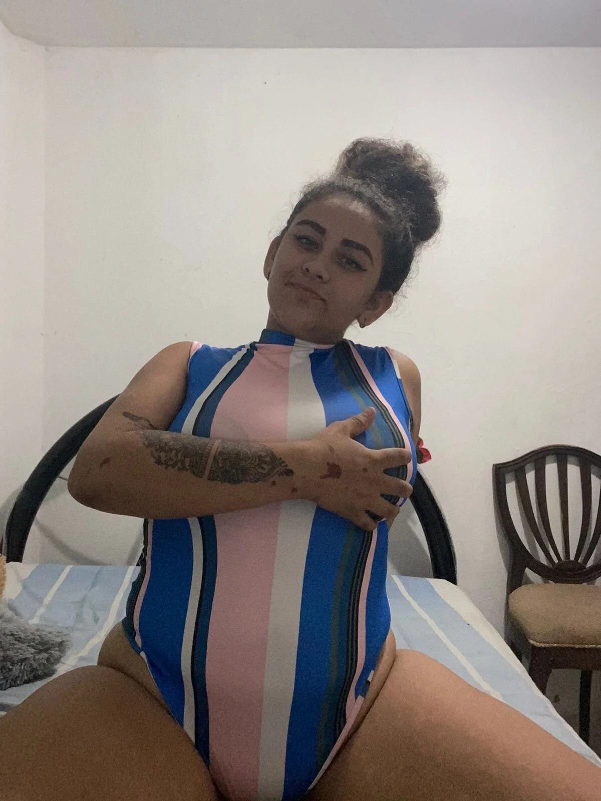 XXX Porn Photo of Nude loly_bigbooty4u 11