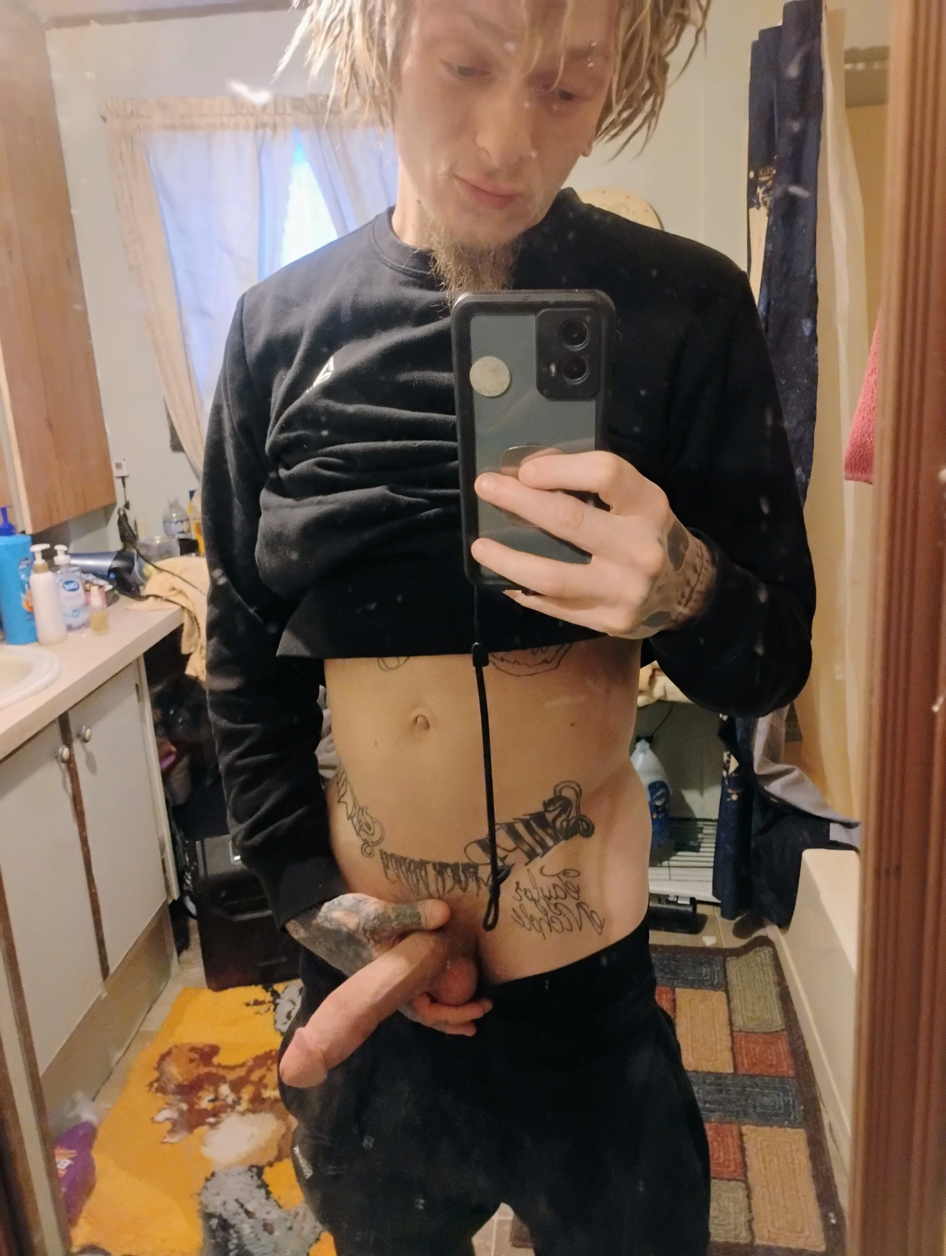 XXX Porn Photo of Nude Versaceballsack 2