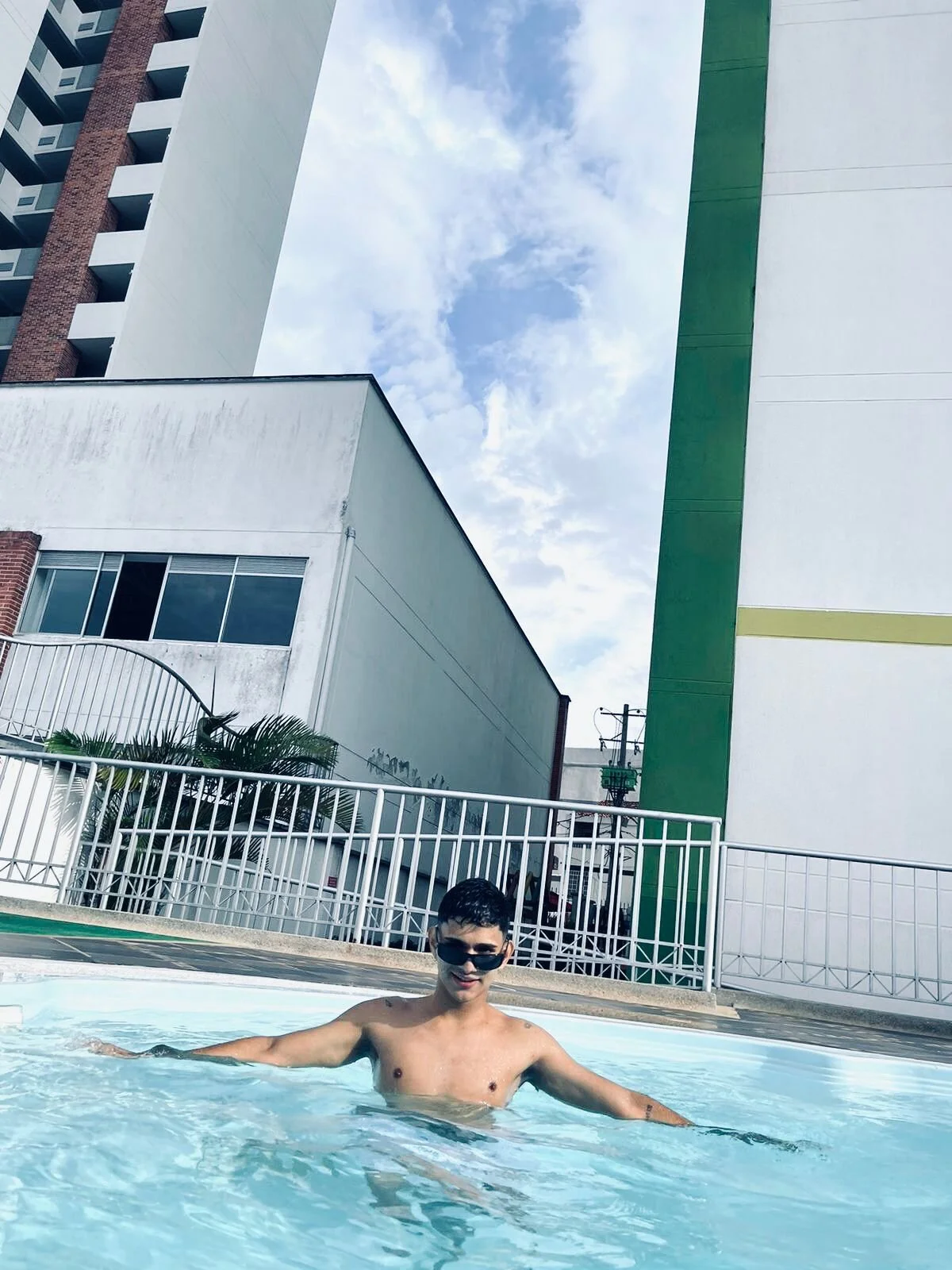 XXX Porn Photo of Nude ander_deimond_ 8