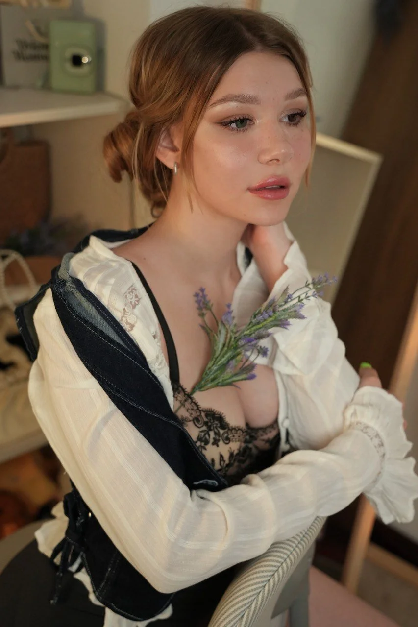 XXX Porn Photo of Nude The_rina 4