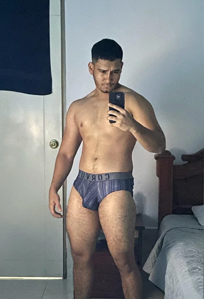 XXX Porn Photo of Nude ander_montoyaa 4