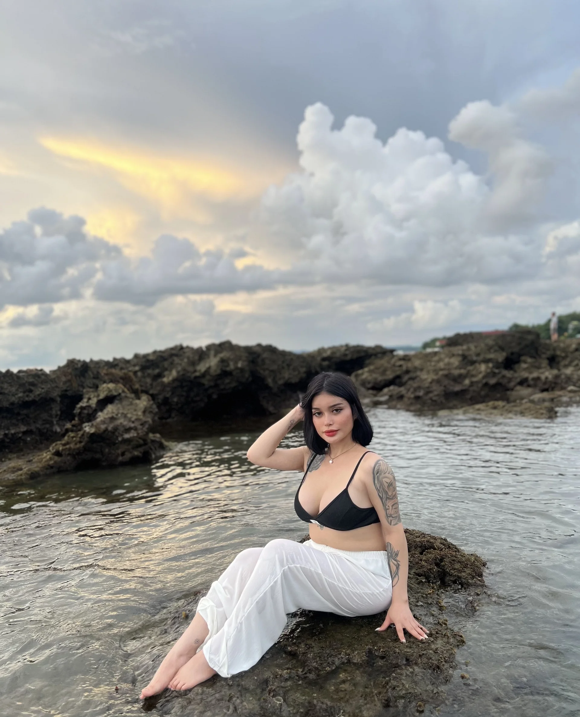XXX Porn Photo of Nude Bb_NickyxX 20
