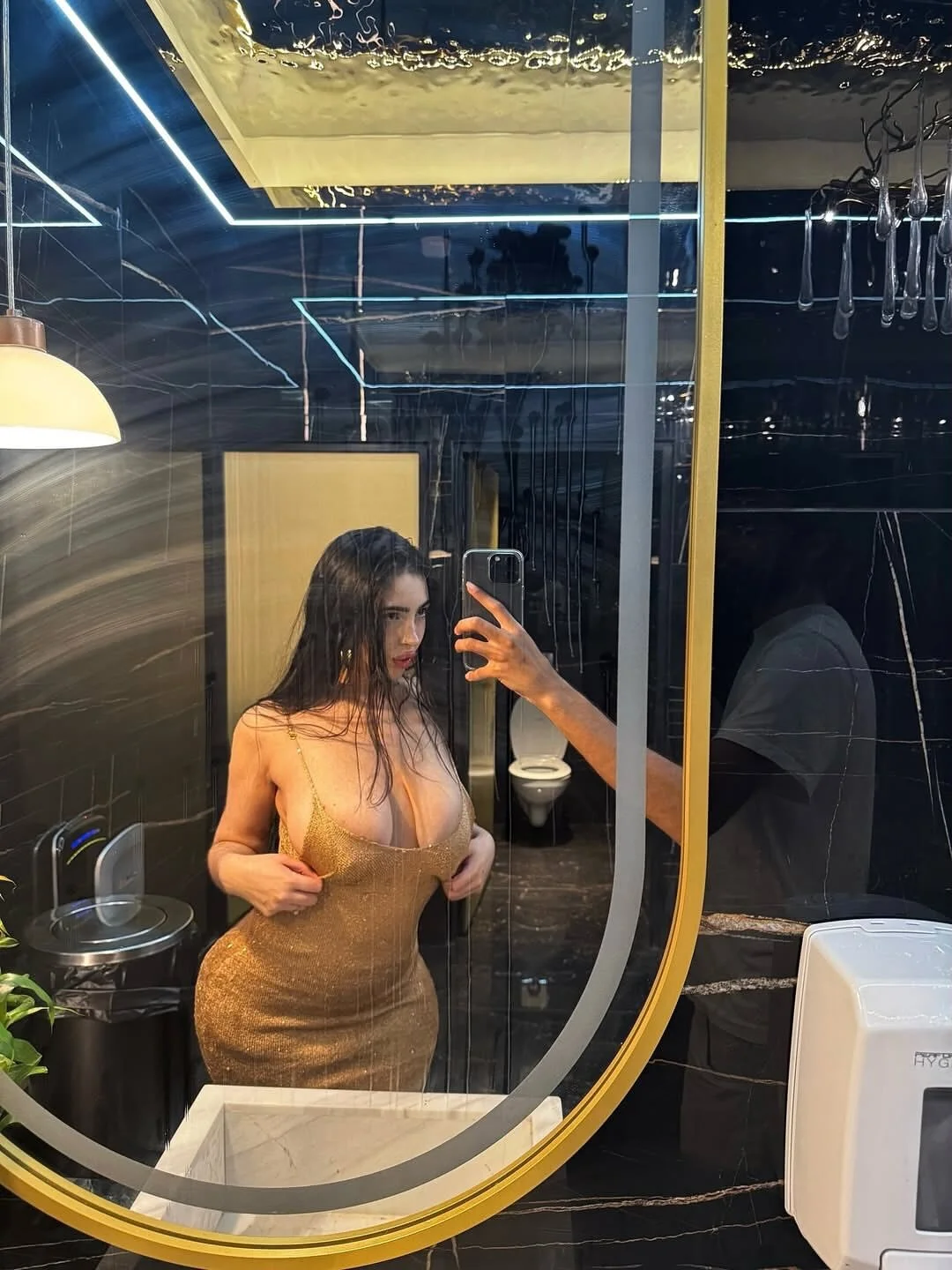 XXX Porn Photo of Nude Queen_Jyji 8
