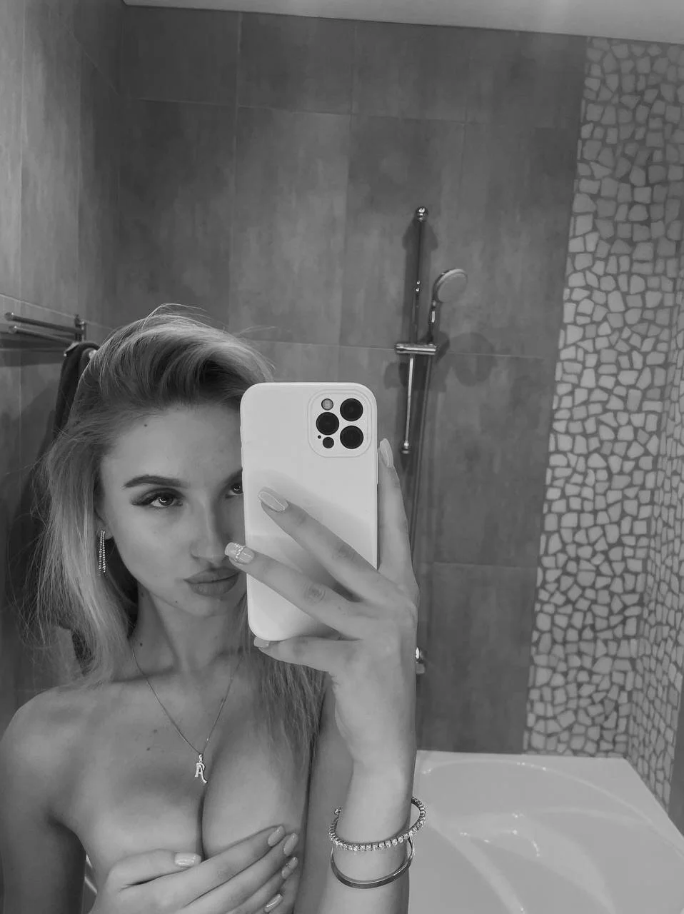 XXX Porn Photo of Nude Danger_Bella 63