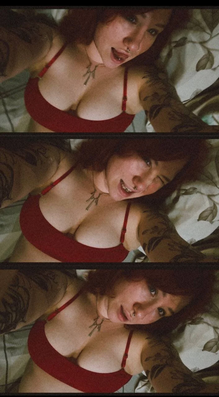 XXX Porn Photo of Nude FoxenWitch 6
