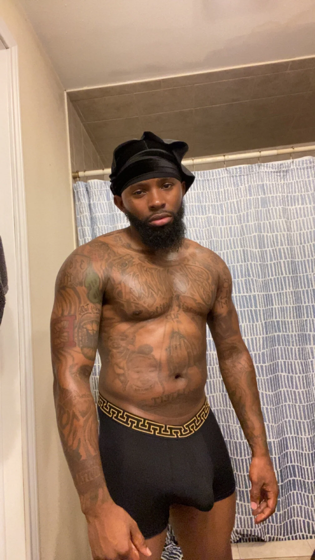 XXX Porn Photo of Nude StandOnthatboy 2