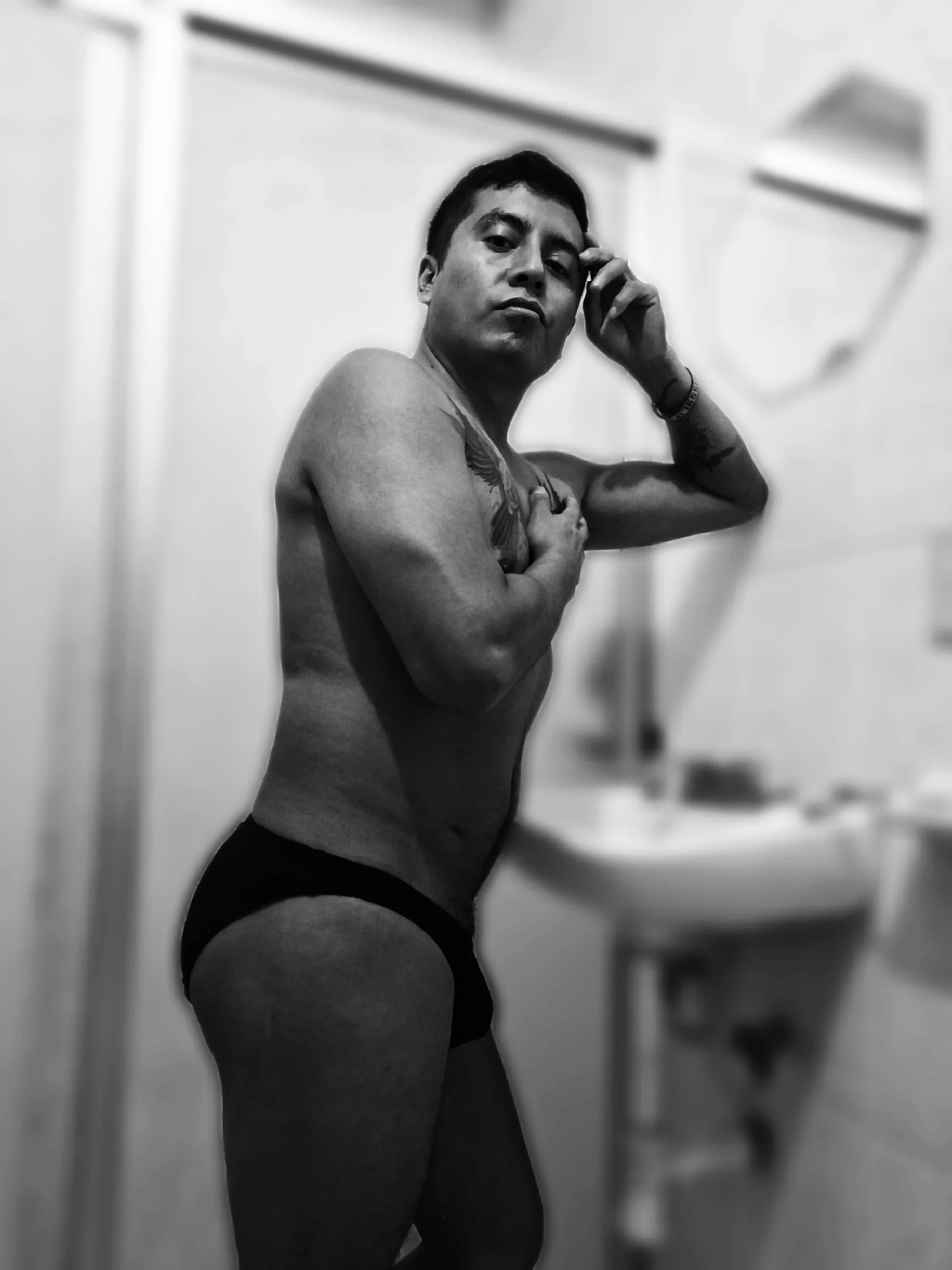XXX Porn Photo of Nude ricgove 1