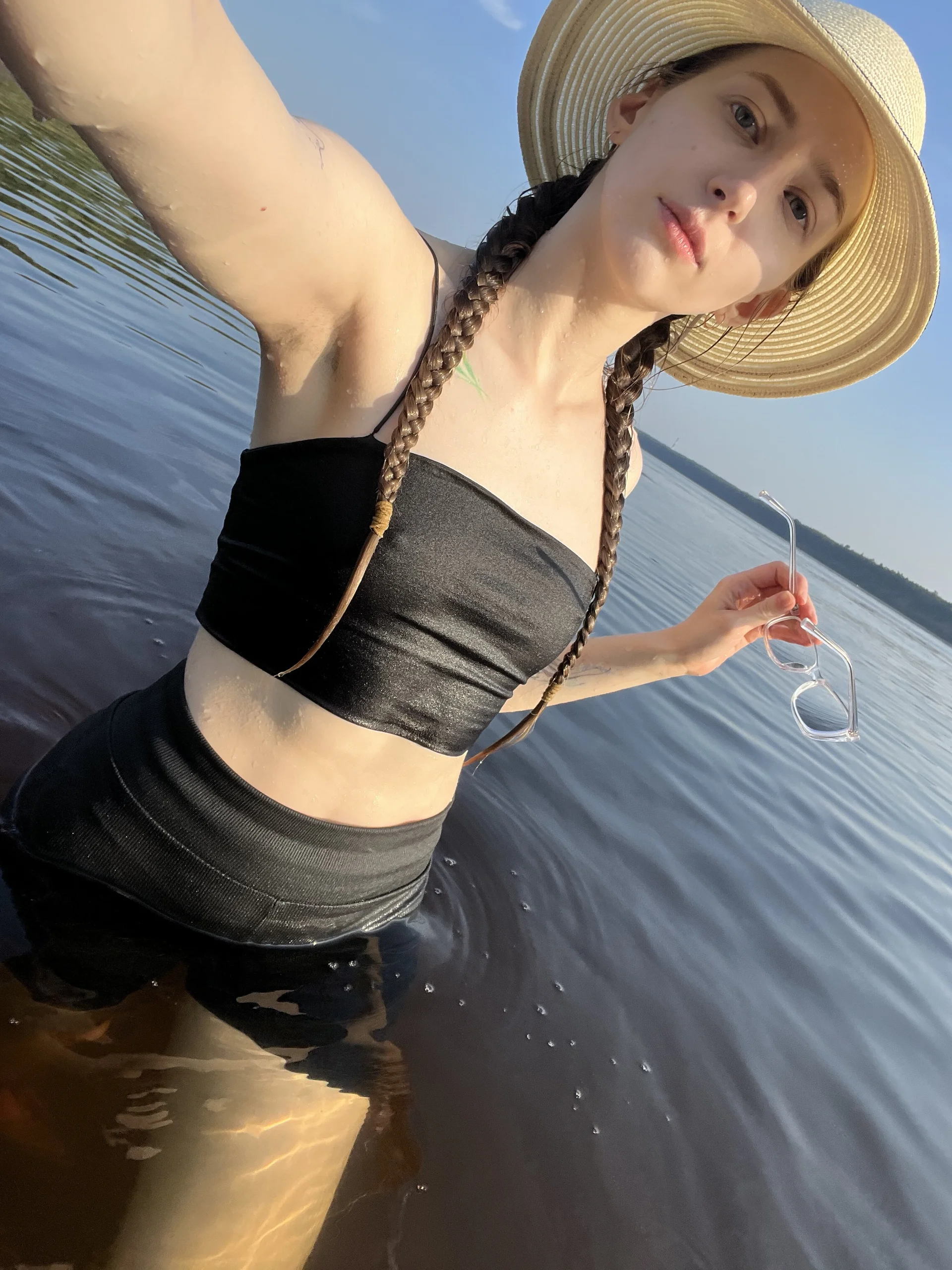 XXX Porn Photo of Nude MichaelaDelly 38