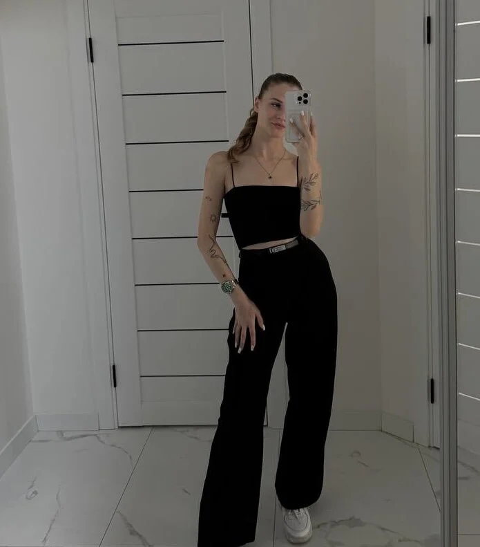 XXX Porn Photo of Nude LuisaClover 1