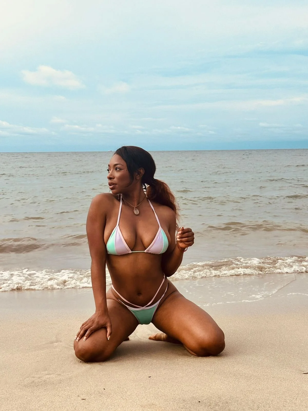 XXX Porn Photo of Nude aprilebony_ 5