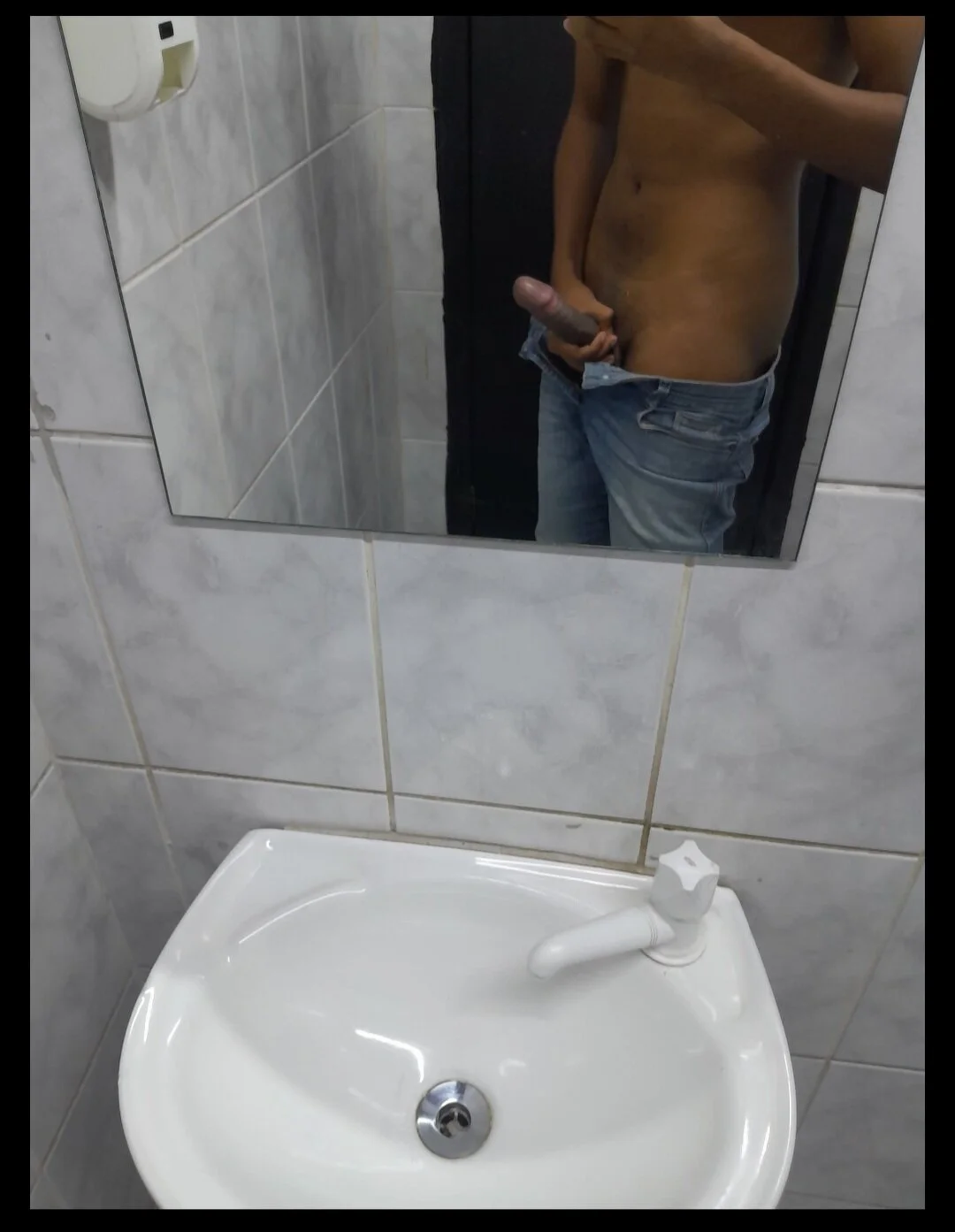 XXX Porn Photo of Nude PretoCria 1