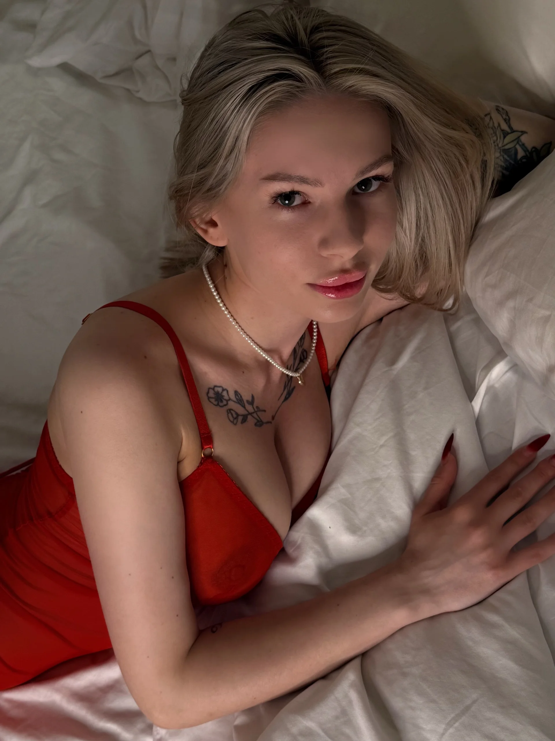 XXX Porn Photo of Nude Ms_Luna_ 20