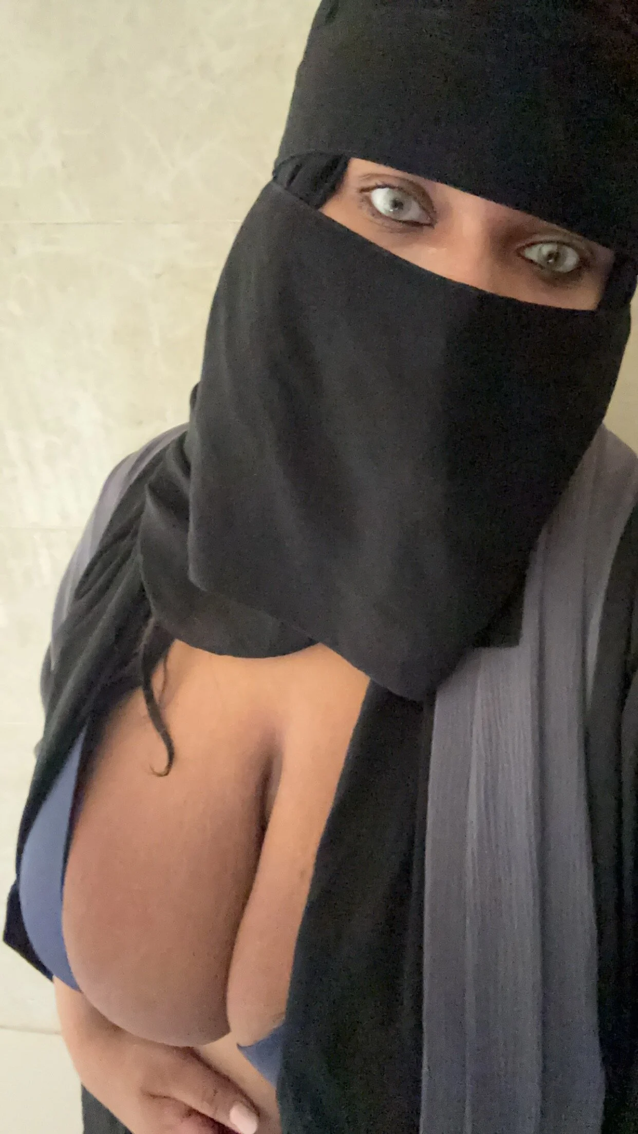 XXX Porn Photo of Nude Submissive_Arab 2