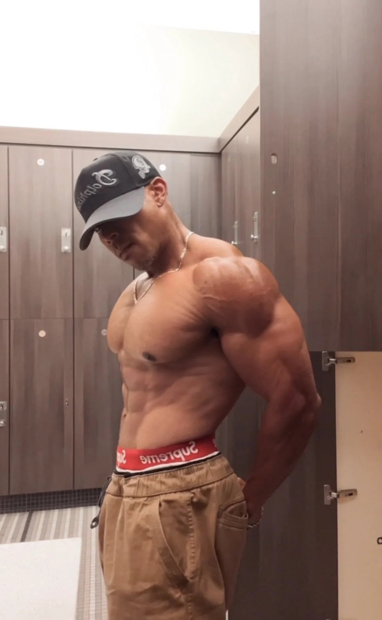 XXX Porn Photo of Nude smoothripz 8