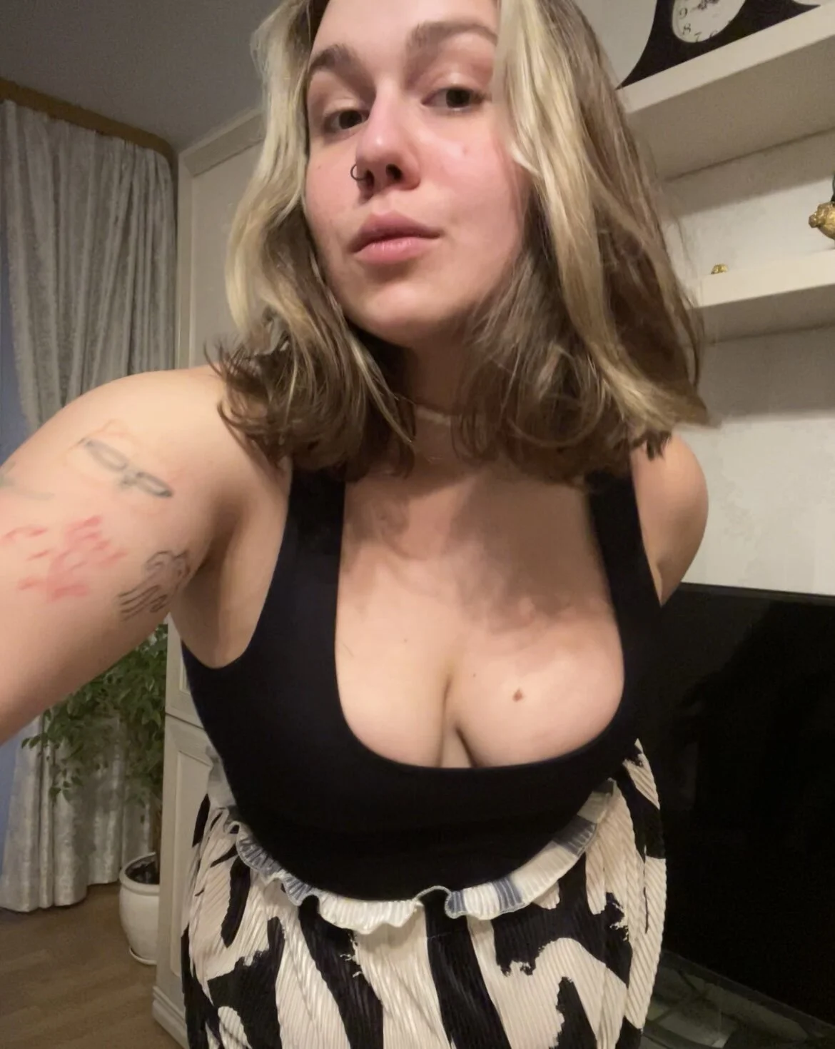 XXX Porn Photo of Nude SuzieMurray 48