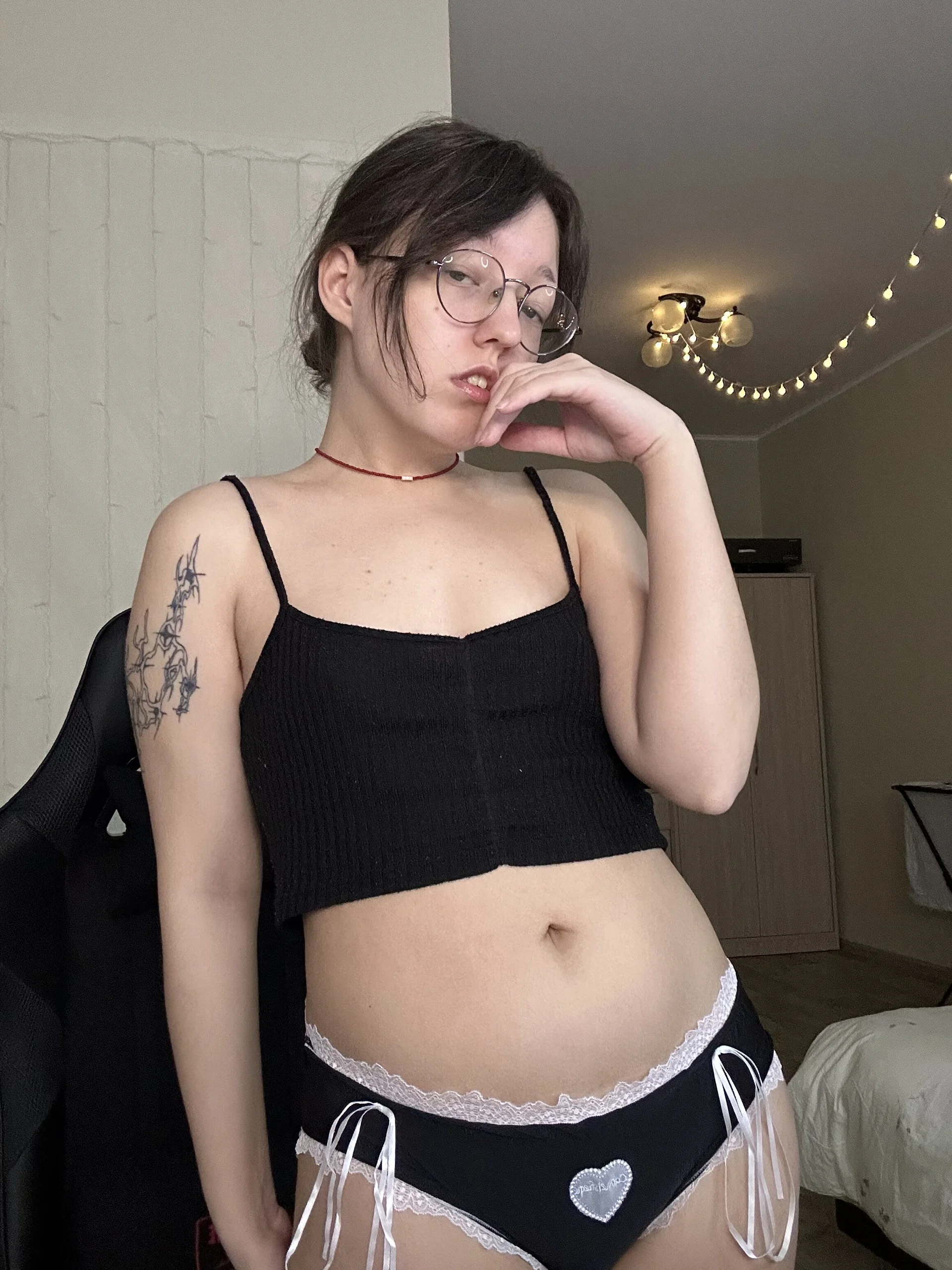 XXX Porn Photo of Nude EmiSparks 12