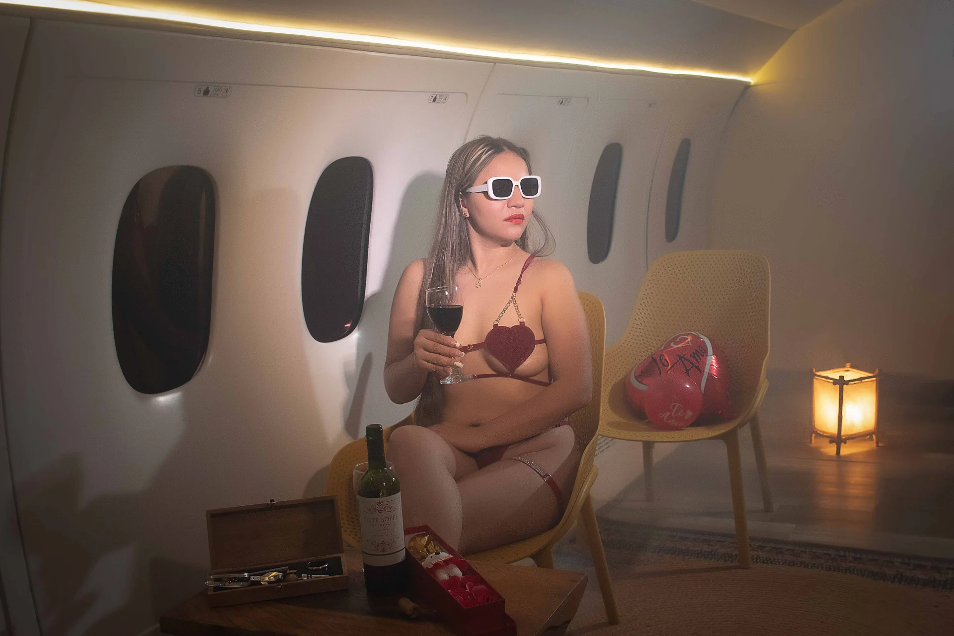 XXX Porn Photo of Nude Hillary_Collins1 16