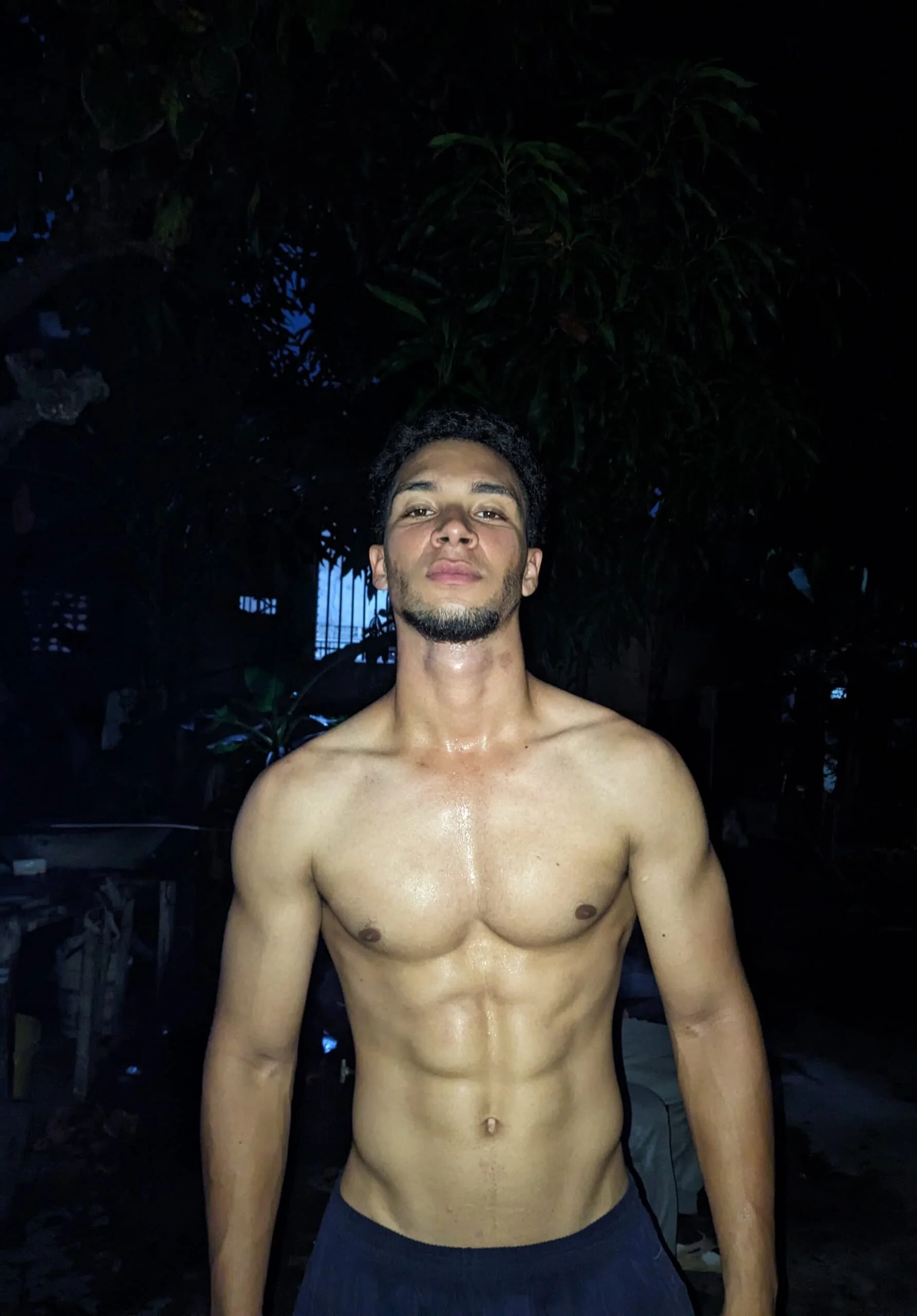 XXX Porn Photo of Nude Rich_Boy_Activ 2